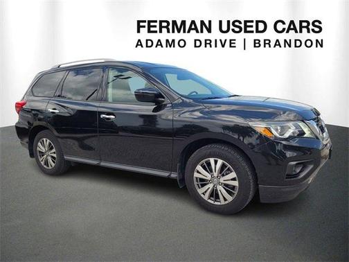 2020 Nissan Pathfinder SV