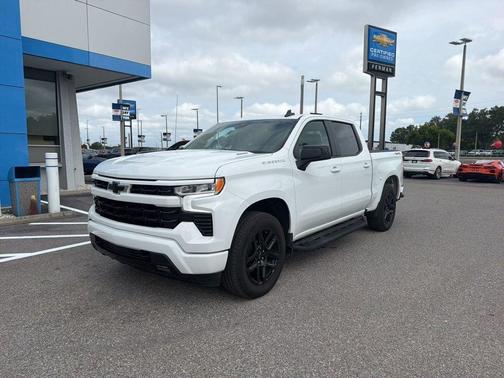 Summit White 2025 Chevrolet Silverado 1500 RST