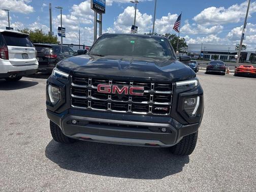 Onyx Black 2024 GMC Canyon AT4
