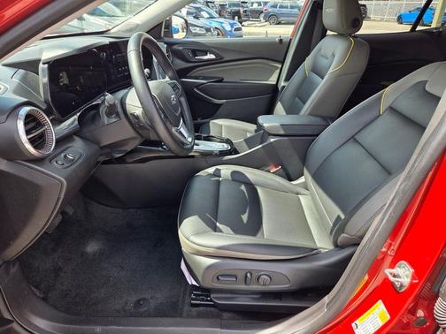 Cayenne Orange Metallic 2024 Chevrolet Trax ACTIV