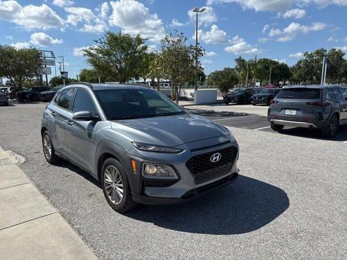 2020 Hyundai KONA SEL