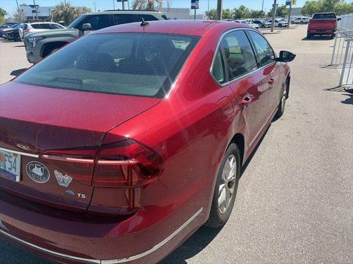 2017 Volkswagen Passat 1.8T S