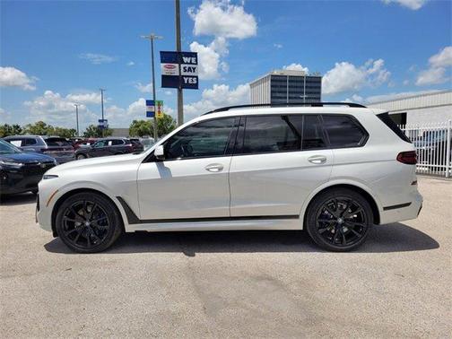 2024 BMW X7 xDrive40i