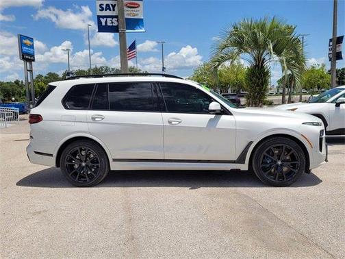 2024 BMW X7 xDrive40i
