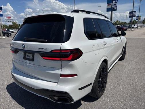 2024 BMW X7 xDrive40i