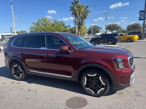 2023 Kia Telluride S