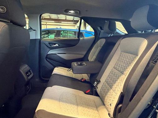 Mosaic Black Metallic 2024 Chevrolet Equinox LS
