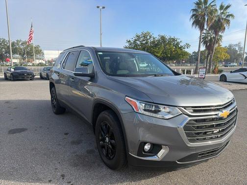 2021 Chevrolet Traverse LT Cloth