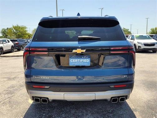 2024 Chevrolet Traverse LT