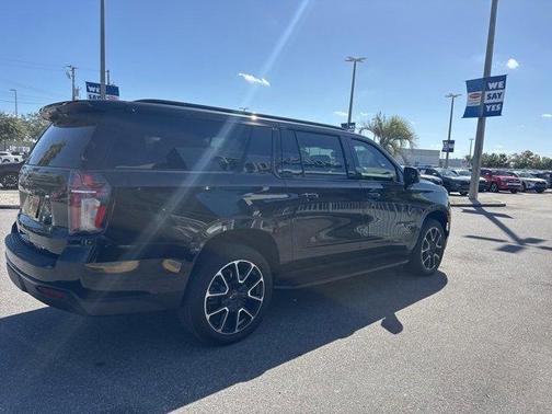 2024 Chevrolet Suburban RST