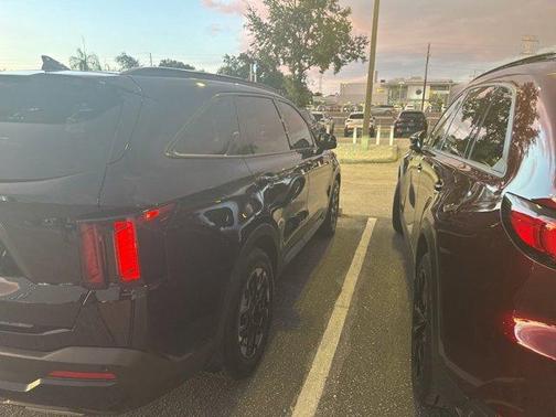 Ebony Black 2024 Kia Sorento S
