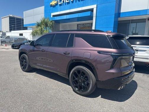 2025 Chevrolet Traverse RS