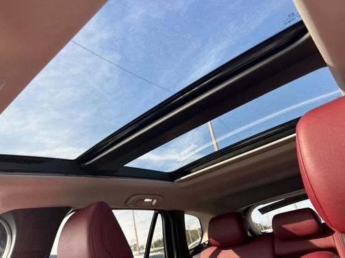 2025 Mazda CX-50 PLUS PACKAGE