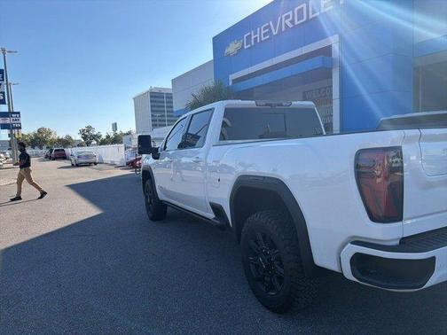 2024 GMC Sierra 2500 AT4