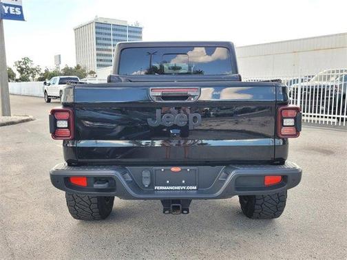 2020 Jeep Gladiator Sport