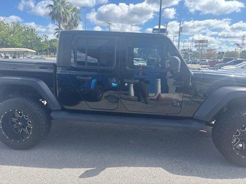 2020 Jeep Gladiator Sport