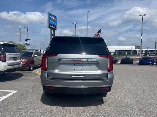 Sterling 2024 GMC Yukon XL SLT