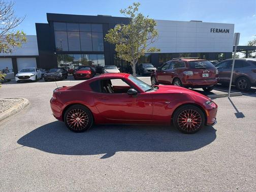 Soul Red Metallic 2017 Mazda MX-5 Miata Club