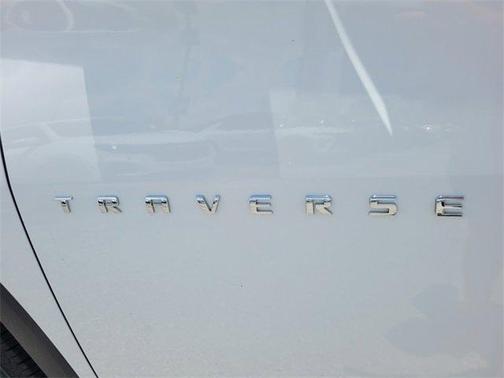 2021 Chevrolet Traverse LS