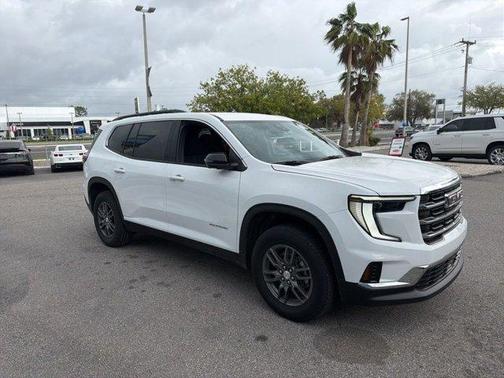 2025 GMC Acadia Elevation