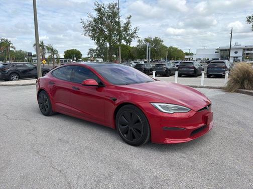 2022 Tesla Model S Base