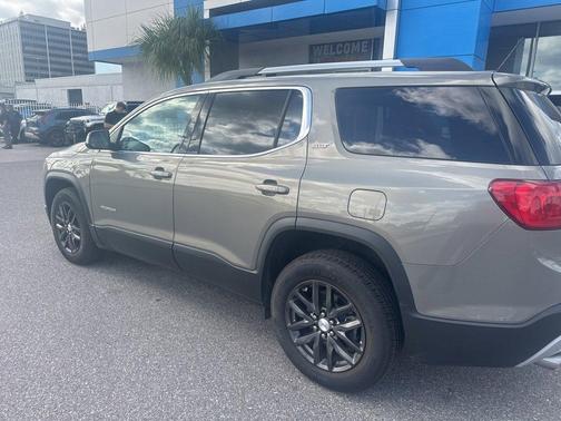 2019 GMC Acadia SLT-1
