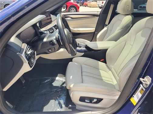 2021 BMW 530 i
