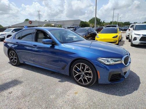 2021 BMW 530 i