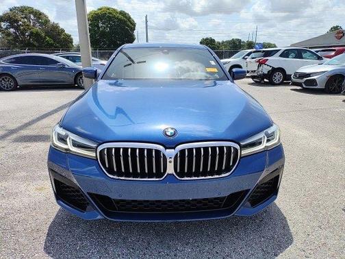 2021 BMW 530 i