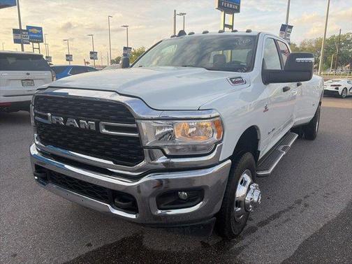 Bright White Clearcoat 2024 RAM 3500 Big Horn