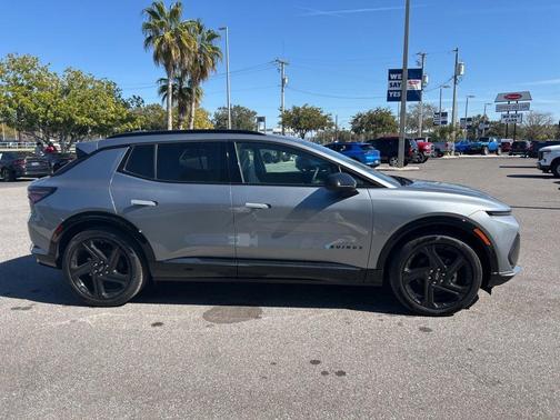 2025 Chevrolet Equinox EV RS