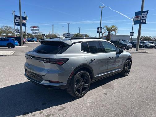 2025 Chevrolet Equinox EV RS