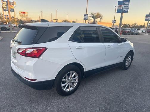 2021 Chevrolet Equinox LS
