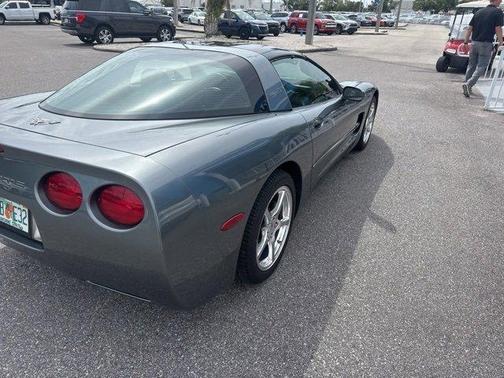2003 Chevrolet Corvette Base