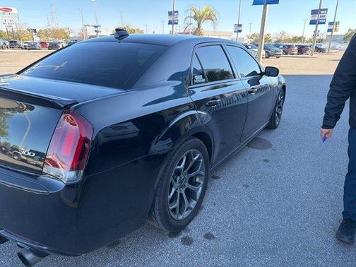 2017 Chrysler 300 S