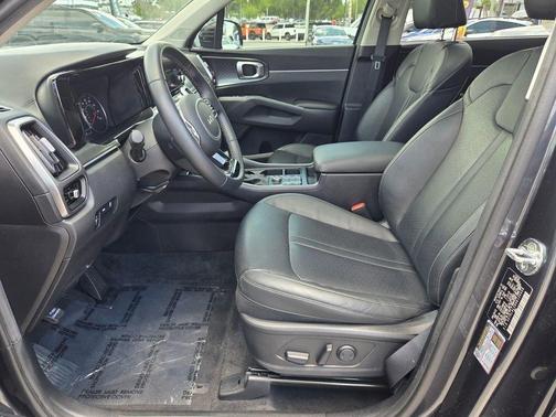 Gray 2022 Kia Sorento S