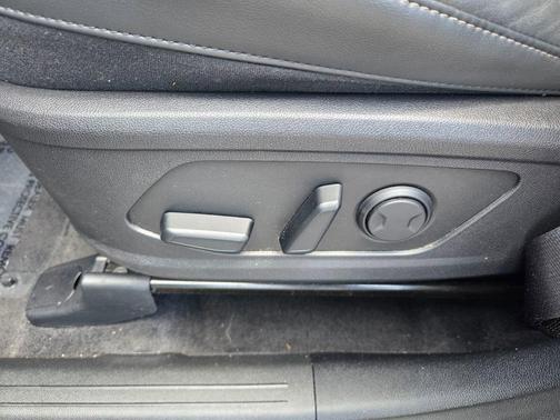 Gray 2022 Kia Sorento S