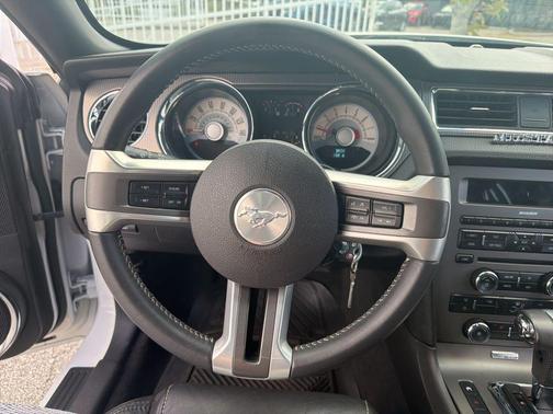 2010 Ford Mustang GT Premium