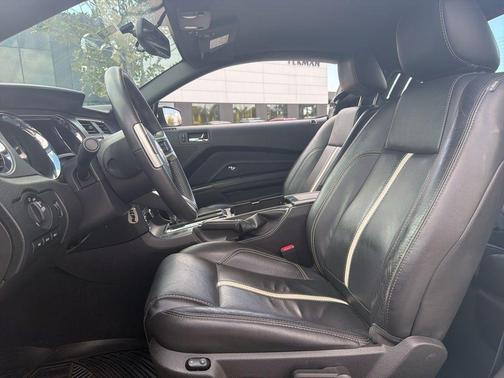 2010 Ford Mustang GT Premium