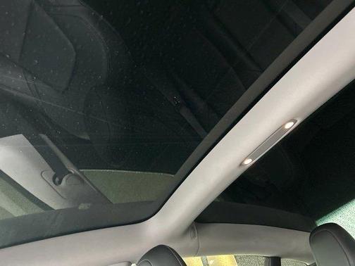 2019 Tesla Model 3 Performance