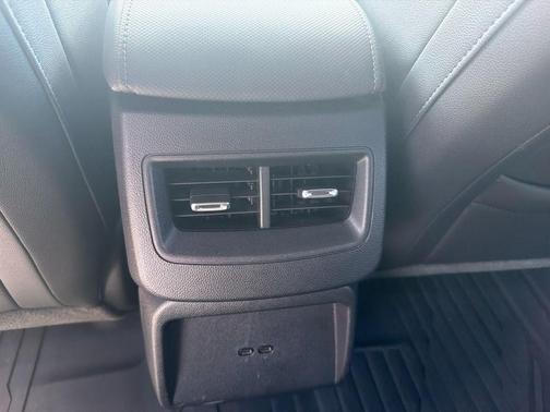 Iridescent Pearl Tricoat 2024 Chevrolet Equinox EV RS