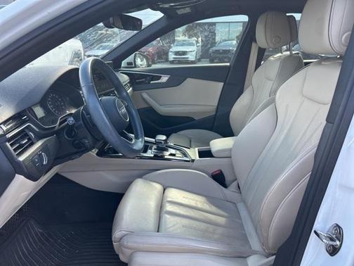 2021 Audi A4 45 S line quattro Premium