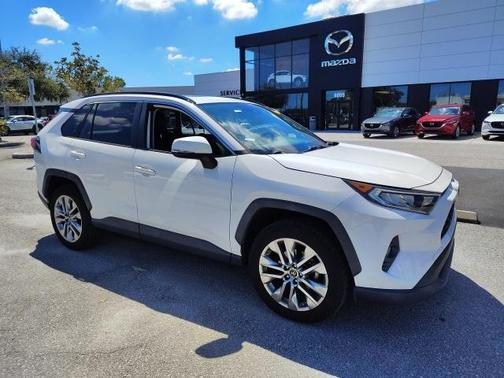 2019 Toyota RAV4 XLE Premium