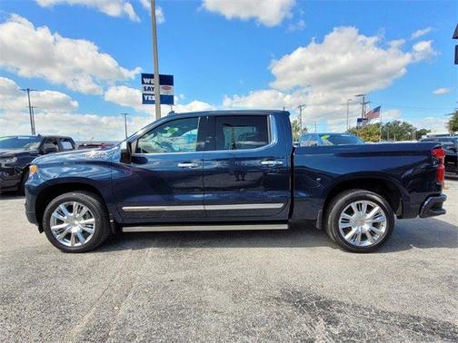 2022 Chevrolet Silverado 1500 High Country