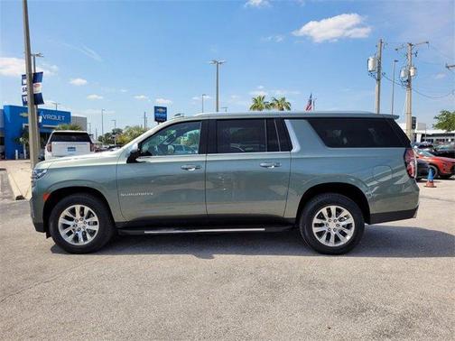 2023 Chevrolet Suburban Premier