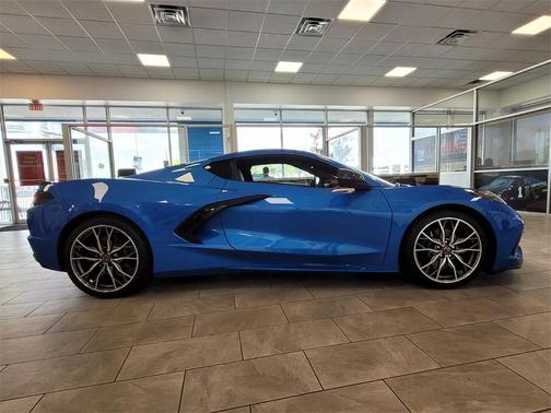 2024 Chevrolet Corvette Stingray w/2LT