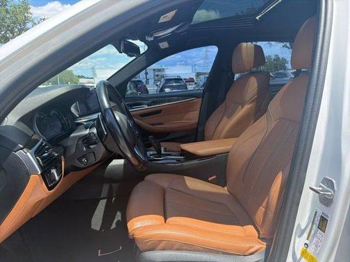 Mineral White Metallic 2017 BMW 530 i
