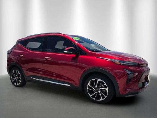 Radiant Red 2023 Chevrolet Bolt EUV Premier