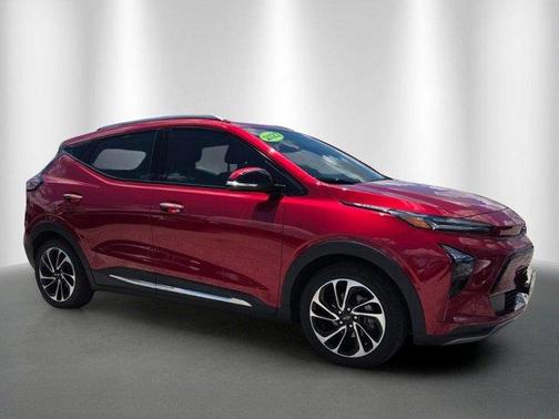 Radiant Red 2023 Chevrolet Bolt EUV Premier