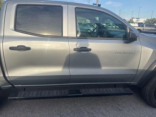 Sterling Gray Metallic 2025 Chevrolet Colorado Trail Boss